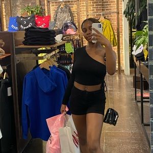 Meet your Posher, Tamia